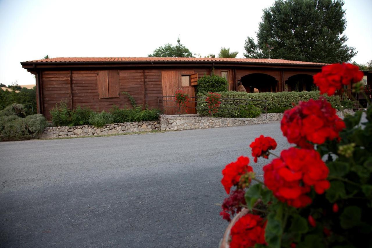 Agriturismo Il Mio Casale Villa Monte Colombo Buitenkant foto